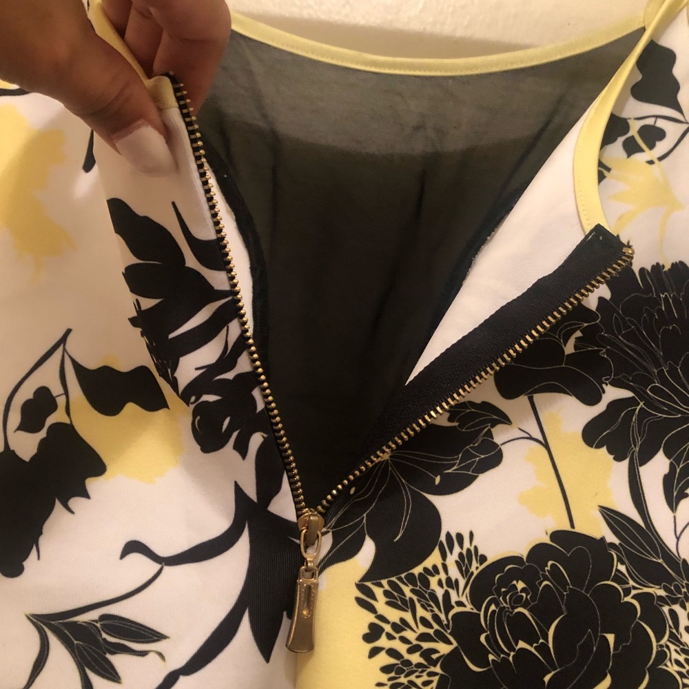 Dress - Picture 6 of 7